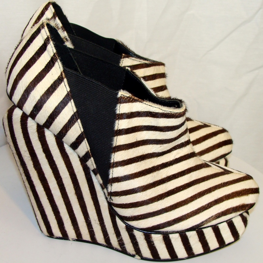 Senso Diffusion Pony Hair Platform Wedge Shoes